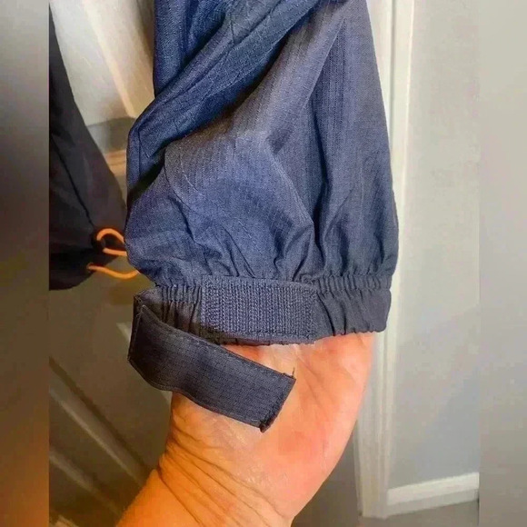 Mens BCG blue hooded windbreaker jacket with lining men’s size large NWOT - Picture 4 of 8